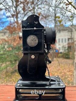 Pathé-Baby Made in France in 1923 Pathex 9.5mm Cine Hand Cranked Projector
