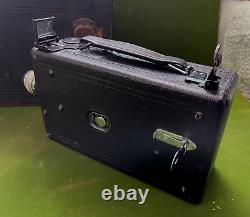 Vintage 1929 Cine Kodak 16mm Model B with leather case in excellent condition
